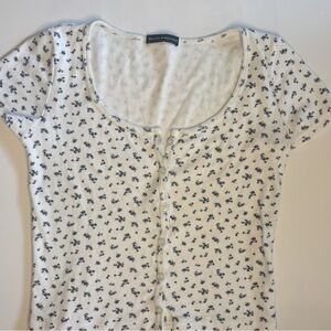 Brandy Melville Button Up Short Sleeve